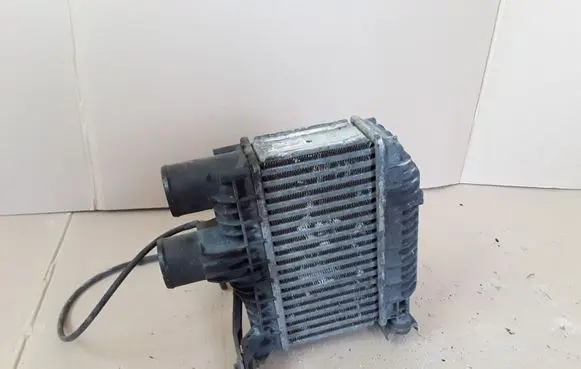 Toyota Avensis T250 Intercooler radiator 873067D