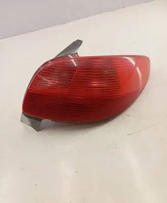 Peugeot 206 Rear/tail lights 2531D