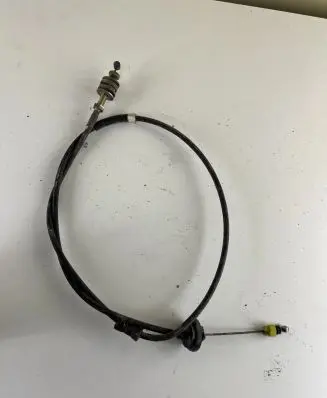 Mitsubishi Space Wagon Throttle cable 