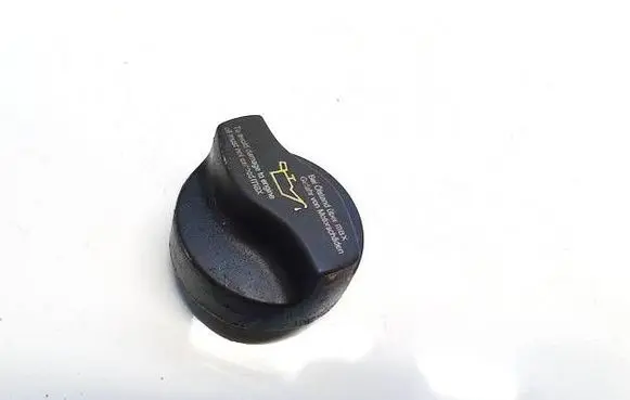 Mercedes-Benz C W203 Oil filler cap a0000100385