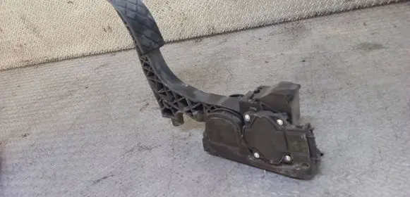 Skoda Octavia Mk1 (1U) Accelerator throttle pedal 1J1721503K 0281002342