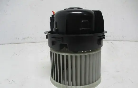 Peugeot 2008 II Heater fan/blower 7015011