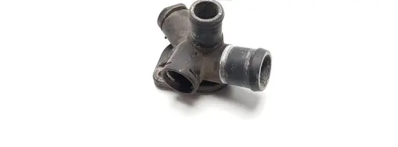 Volkswagen PASSAT B5 Engine coolant pipe/hose 050121133C