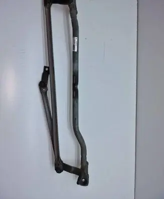 Volvo S60 Front wiper linkage and motor 30796358