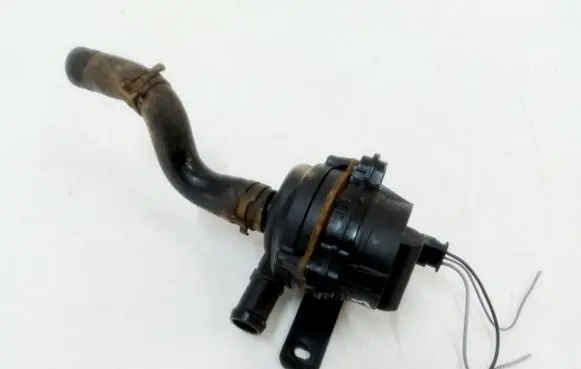 Land Rover Defender Electric auxiliary coolant/water pump EPLA-8501-DA
