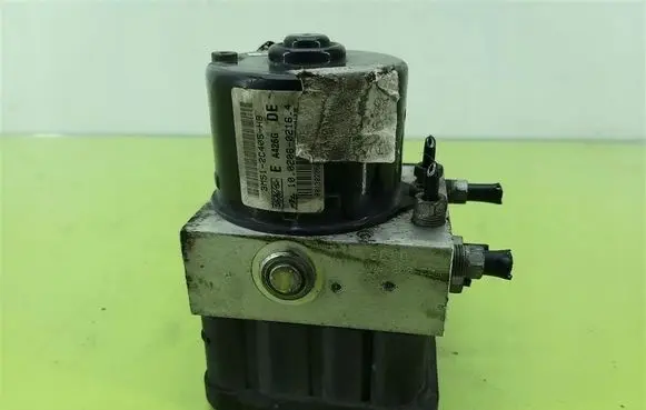 Ford Focus ABS Pump 3M512C405HB