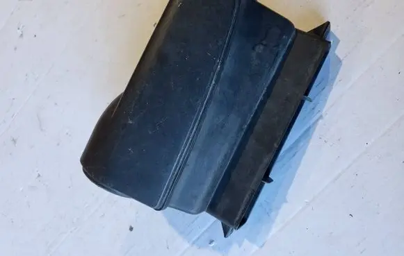 Air intake duct part