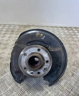 Mercedes-Benz SLC C107 Rear wheel hub A1263570105 1263570105