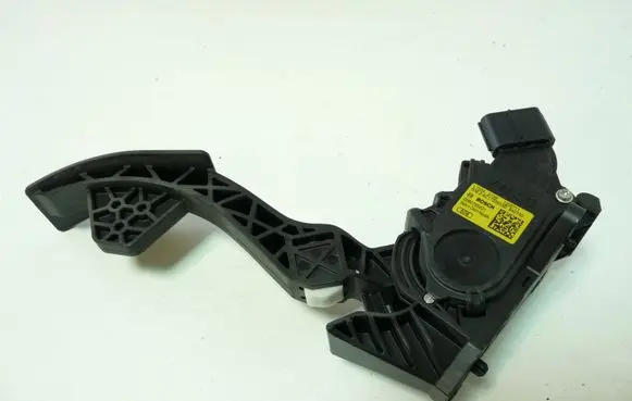 Skoda Fabia Mk3 (NJ) Accelerator throttle pedal 6C1723503B