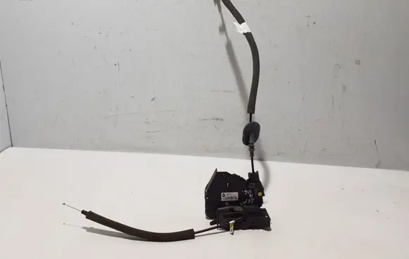 Renault Espace V (RFC) Rear door lock 825025849R