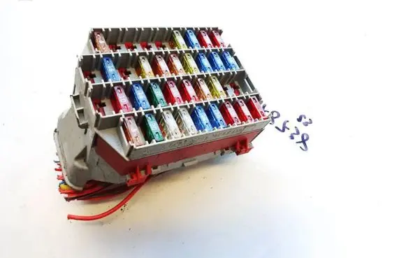 Volvo V70 Fuse box set 9162439