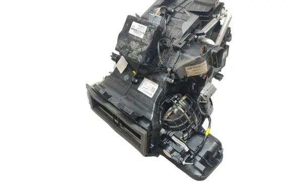 Renault Clio V Interior heater climate box assembly 272703658R 3949 105725043