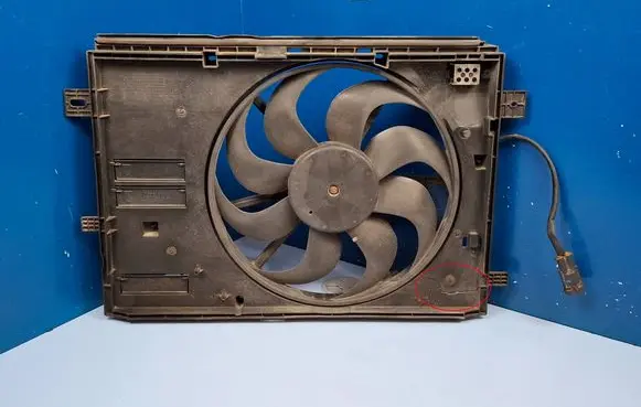 Peugeot 308 Electric radiator cooling fan 9806313880 5020719
