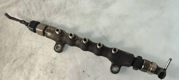 Toyota Corolla Verso AR10 Fuel main line pipe 8945860010
