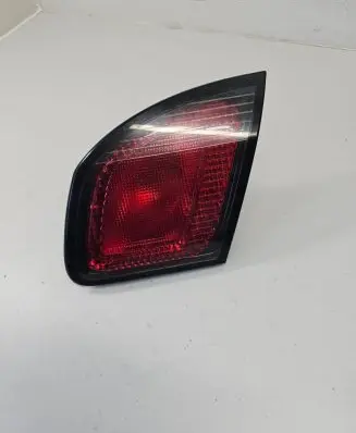 Nissan Primera Tailgate rear/tail lights 89020319 161299