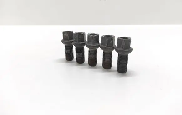Volkswagen Caddy Nuts/bolts 