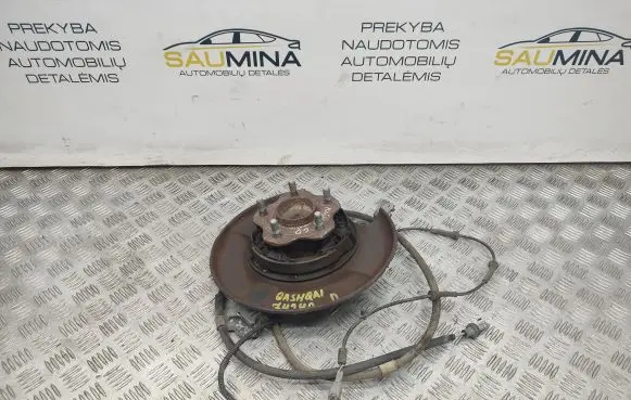 Nissan Qashqai Rear wheel hub