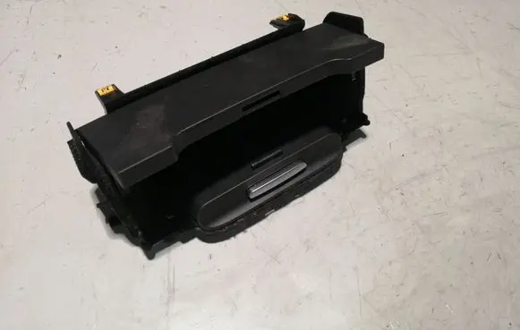 Renault Talisman Glove box central console 685005723R