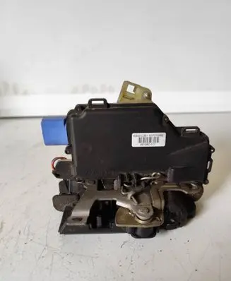 Volkswagen Polo IV 9N3 Front door lock 3B1837015AM 15AMC3G1 991990101