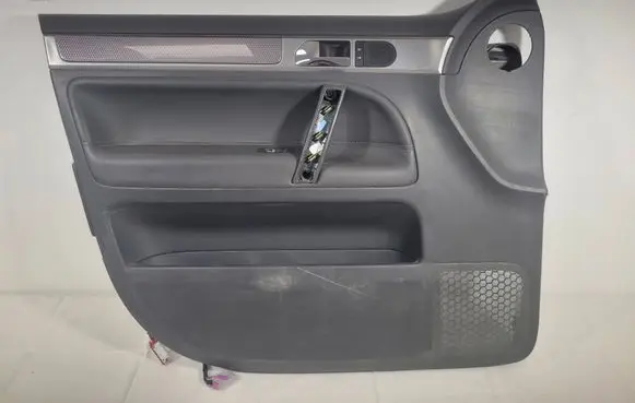 Volkswagen Touareg I Front door card panel trim 7L6867011 045481 0513578794