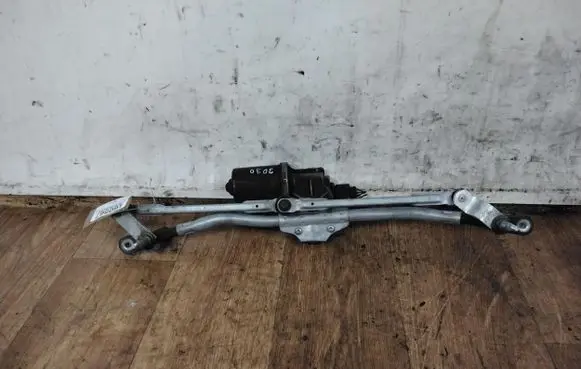 Skoda Praktik (5J8) Front wiper linkage and motor