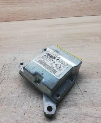 Renault Laguna II Airbag control unit/module 8200138952 601958800