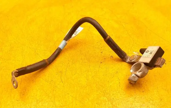 Tesla Model S Negative earth cable (battery) 100565300N