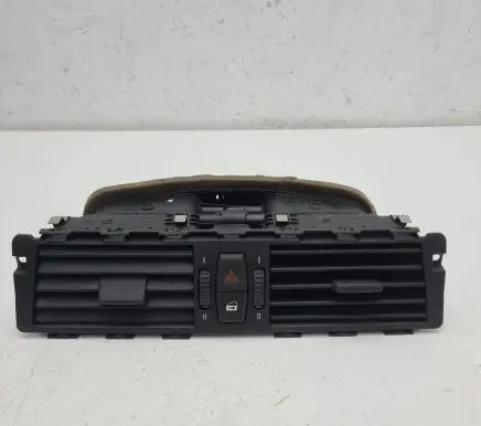 BMW 5 E60 E61 Dash center air vent grill 05148002 05114002