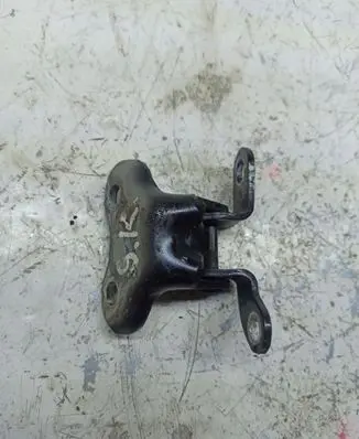 Toyota Corolla Verso AR10 Rear door upper hinge