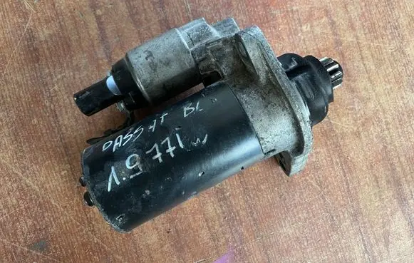 Volkswagen Golf V Starter motor