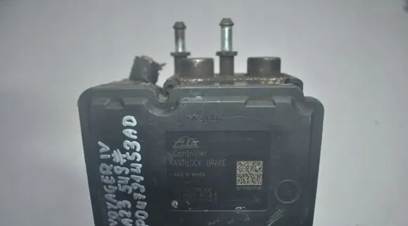 Chrysler Voyager ABS Pump P04721453AD