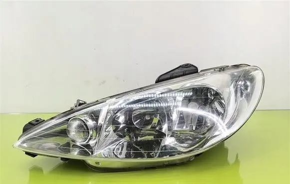 Peugeot 206 Headlight/headlamp 9628666880