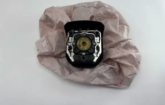 Land Rover Evoque II Steering wheel airbag 0589P1000909