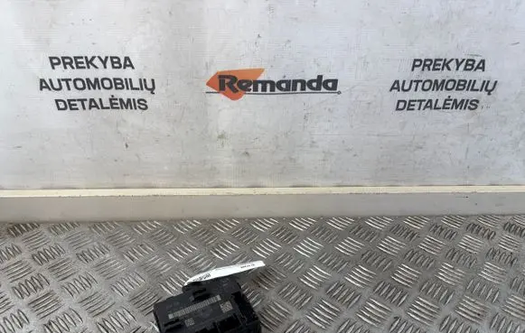 Audi TT TTS RS Mk3 8S Door control unit/module 5Q0959592K