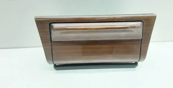 Ashtray (front)