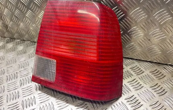 Volkswagen PASSAT B5 Rear/tail lights