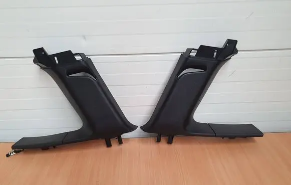Jeep Cherokee (B) pillar trim (top) 01039050BLR 1GP03DX9AC