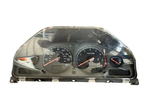 Volvo XC70 Speedometer (instrument cluster) 9499669 69294590T