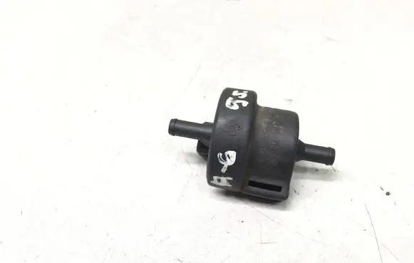Audi A6 S6 C4 4A Valve vacuum 42115910 058133459