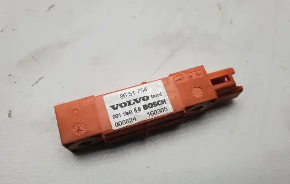 Volvo XC90 Airbag deployment crash/impact sensor 8651754 006824 160305
