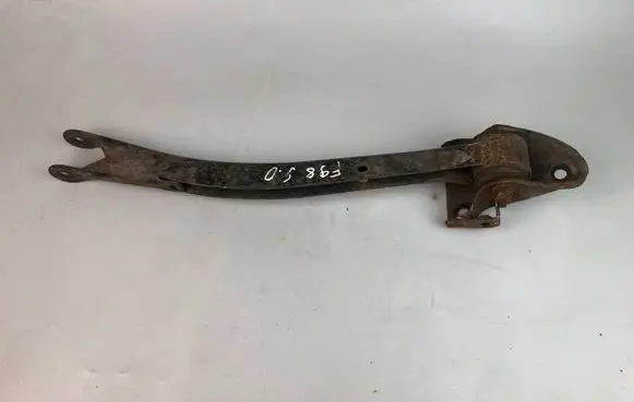 Rear control arm