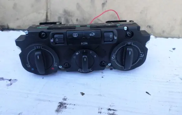 Volkswagen Eos Climate control unit 1K2820045B