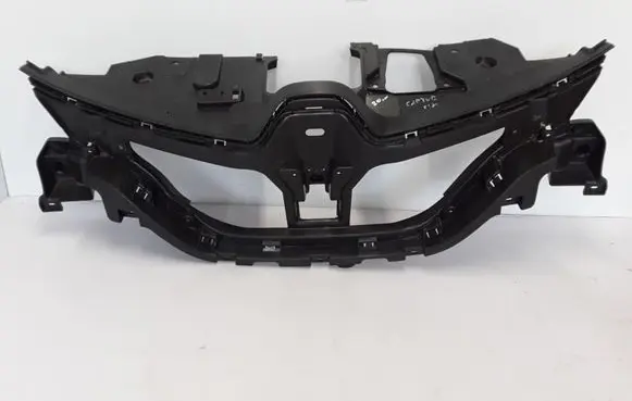 Renault Captur Front grill 620935704R