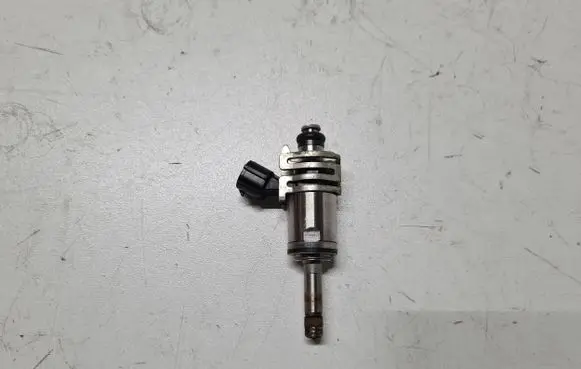 Subaru BRZ Fuel injector 16611JB000