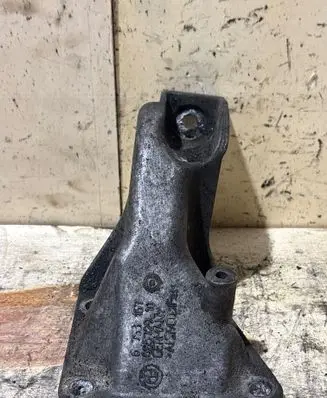 BMW 3 E46 Engine mounting bracket 6753167 22116753167 22116765965