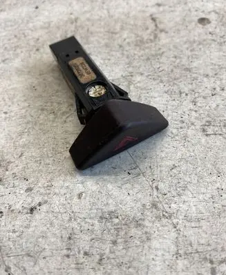 Volvo S60 Hazard light switch 30739320