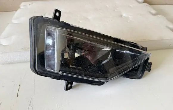 Volkswagen Golf Sportsvan Front fog light 510941662D 1ND1945 01171804