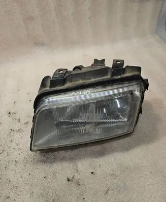 Audi A4 S4 B5 8D Headlight/headlamp