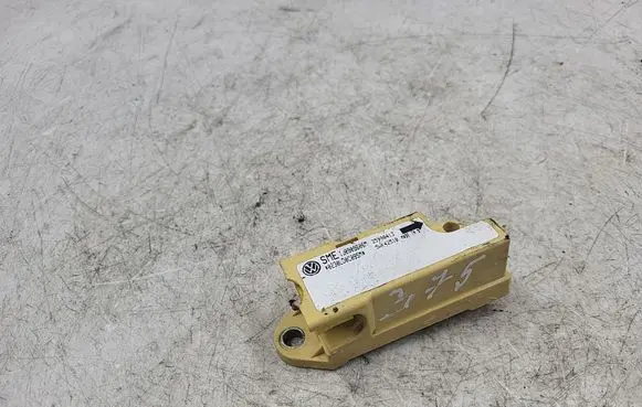 Volkswagen Bora Airbag deployment crash/impact sensor 1J0909606M