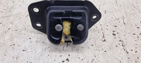 Loading door lock